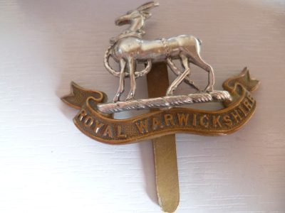 ROYAL WARWICKSHIRE CAP BADGE