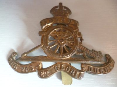 EBIQUE CAP BADGE