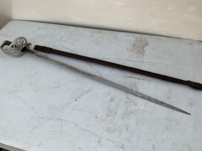 EDWARD V11  ARMY OFFICERS SWORD