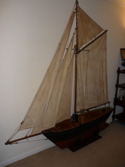 Edwardian Pond Yacht