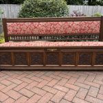 Gillows & Co Arts & Crafts Oak Hall Settle Arts & Crafts Antique Benches