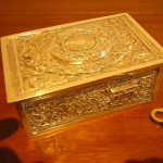 Singing Bird Box. Antique Collectibles