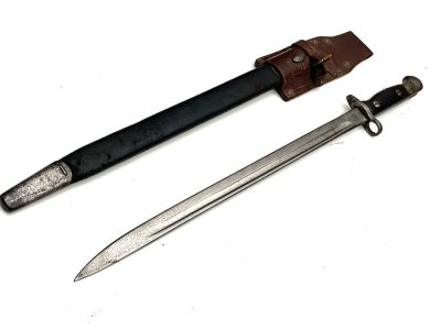 BRITISH 1WW SOLDIERS BAYONET & SCABBARD & FROG