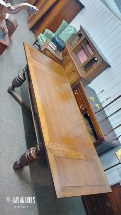 Large Antique Oak Draw Leaf Dining Table