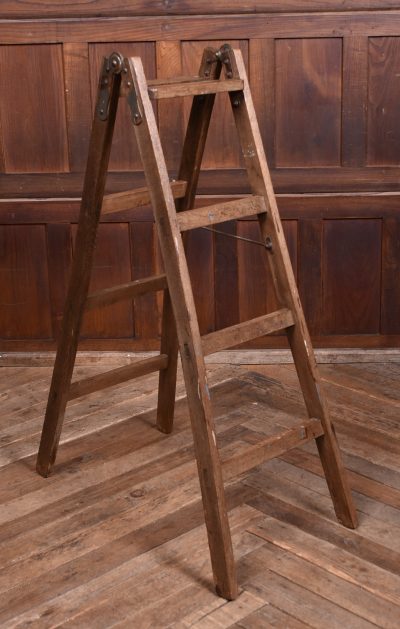 Japanese Folding Step Ladder SAI3903