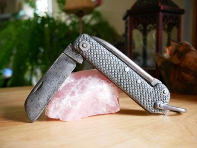 Royal Navy clasp knife, Admiralty Pattern 301