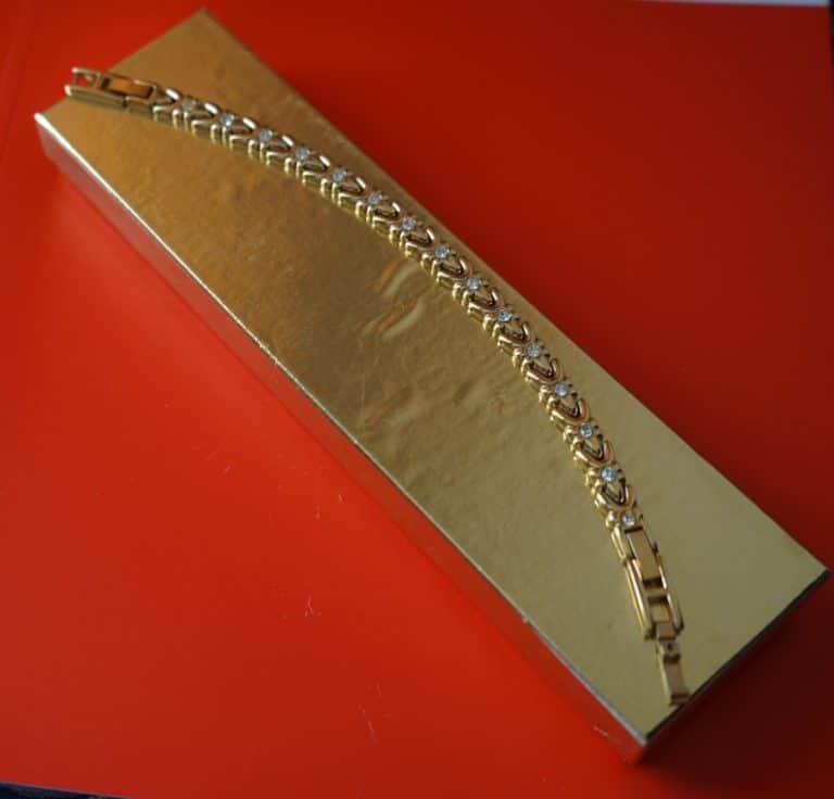 Vintage Quality Gold Plated Rhinestone Link Bracelet – Boxed – FREE UK POSTAGE