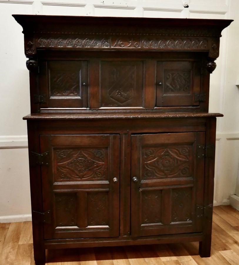 1696 French Carved Oak Court Cupboard, Cottage size Livery Cupboard - Image 3