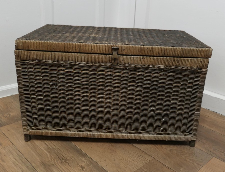 19th Century Woven Wicker Vintage Travel Chest - Image 3