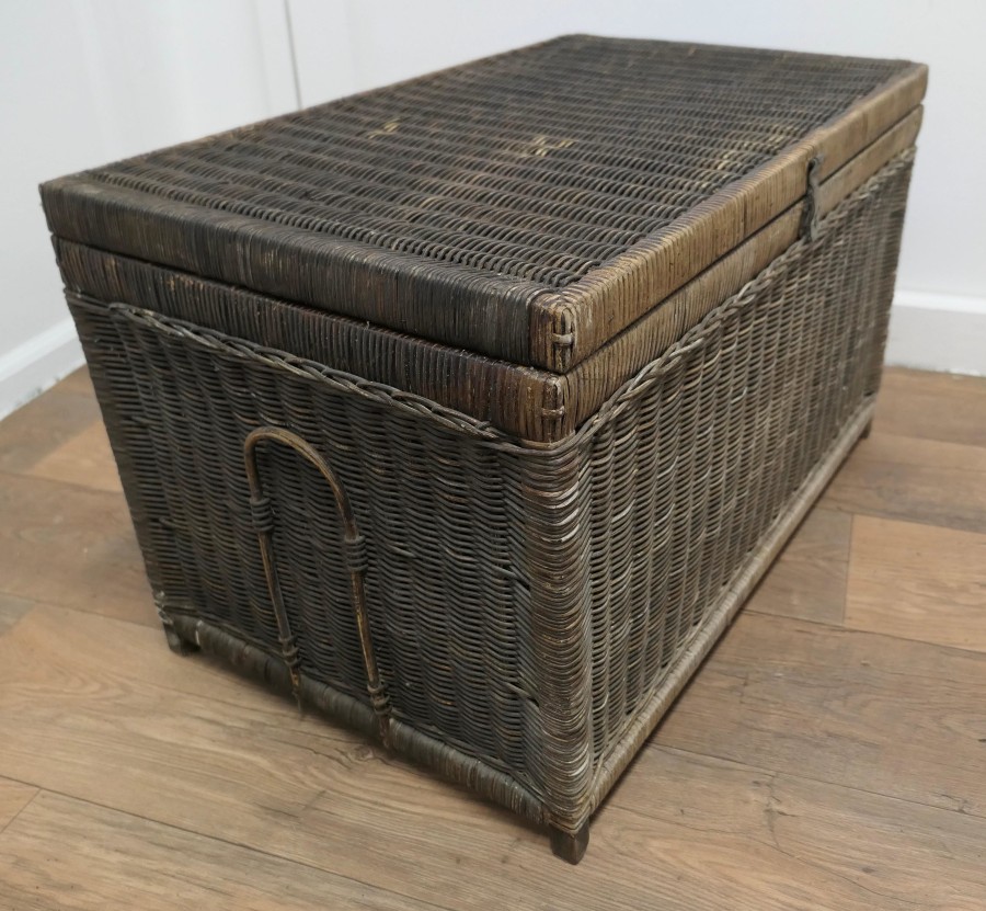 19th Century Woven Wicker Vintage Travel Chest - Image 5