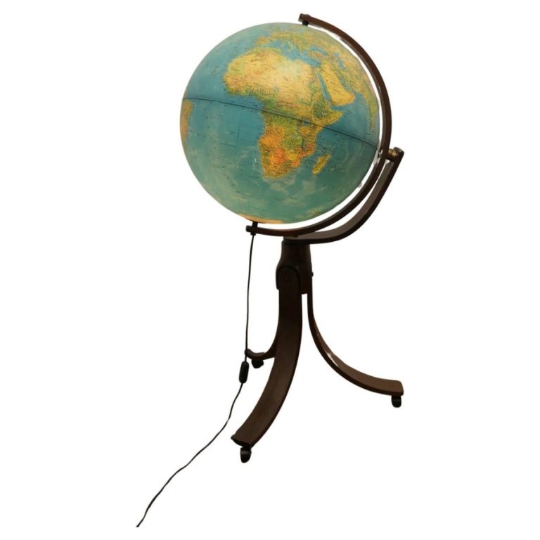 A Large Italian Mid Century Terrestrial Globe by Ricoscope