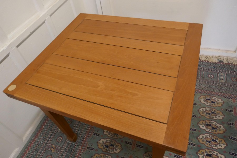 Blonde Mahogany Cottage Draw Leaf Table - Image 4