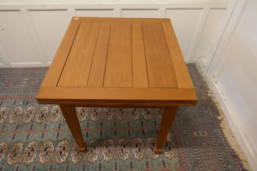 Blonde Mahogany Cottage Draw Leaf Table - Image 8