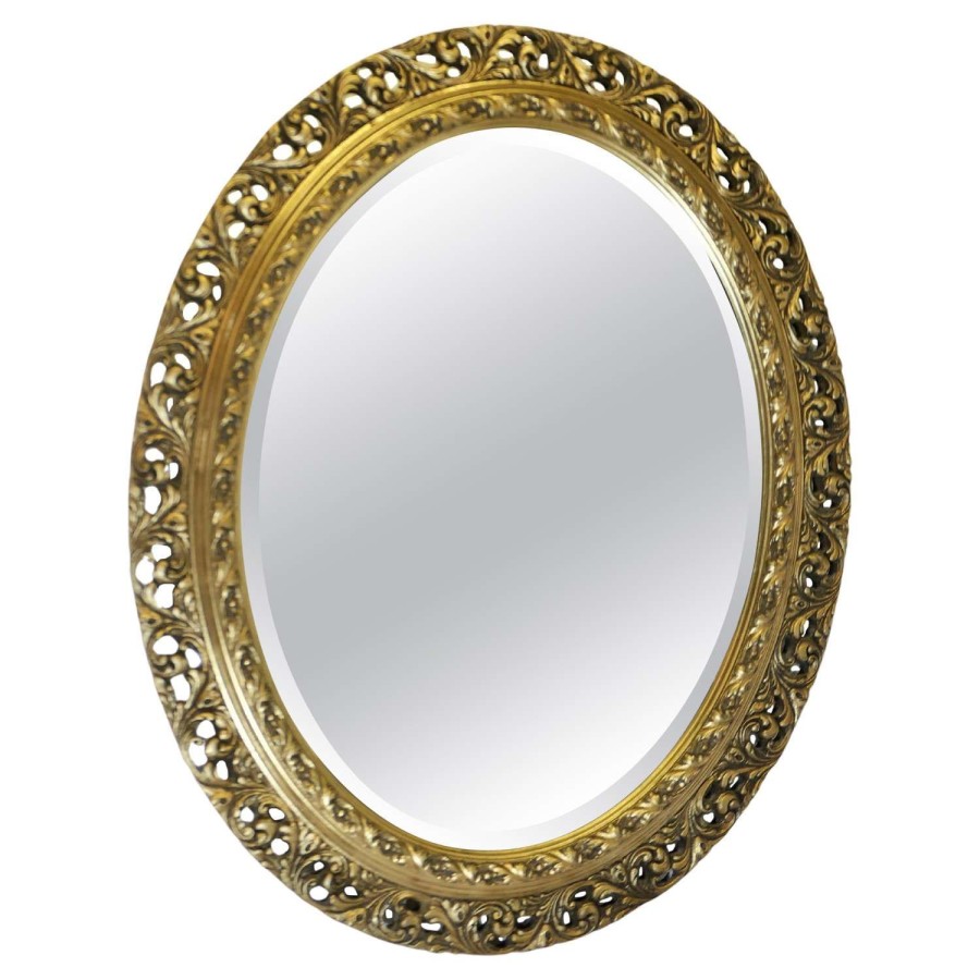 Carved Oval Gilt Wall Mirror This is a very attractive Mirror