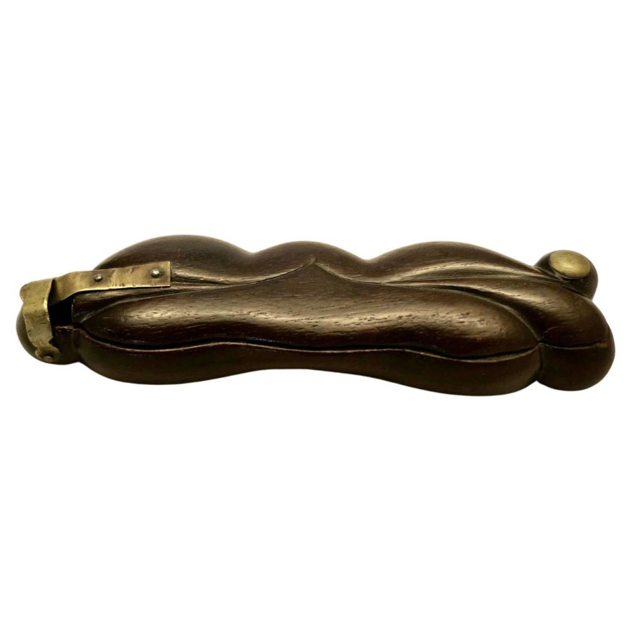 Carved Spectacle Case with brass Hinge and Clasp Beautifully carved a