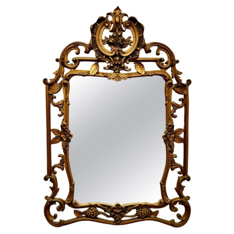 Elaborate Atsonea Rococo Gilt Wall Mirror