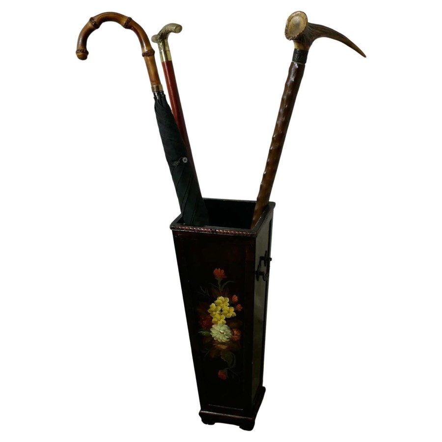 Folk Art Painted Stick Stand, Umbrella Stand This is a good looking p