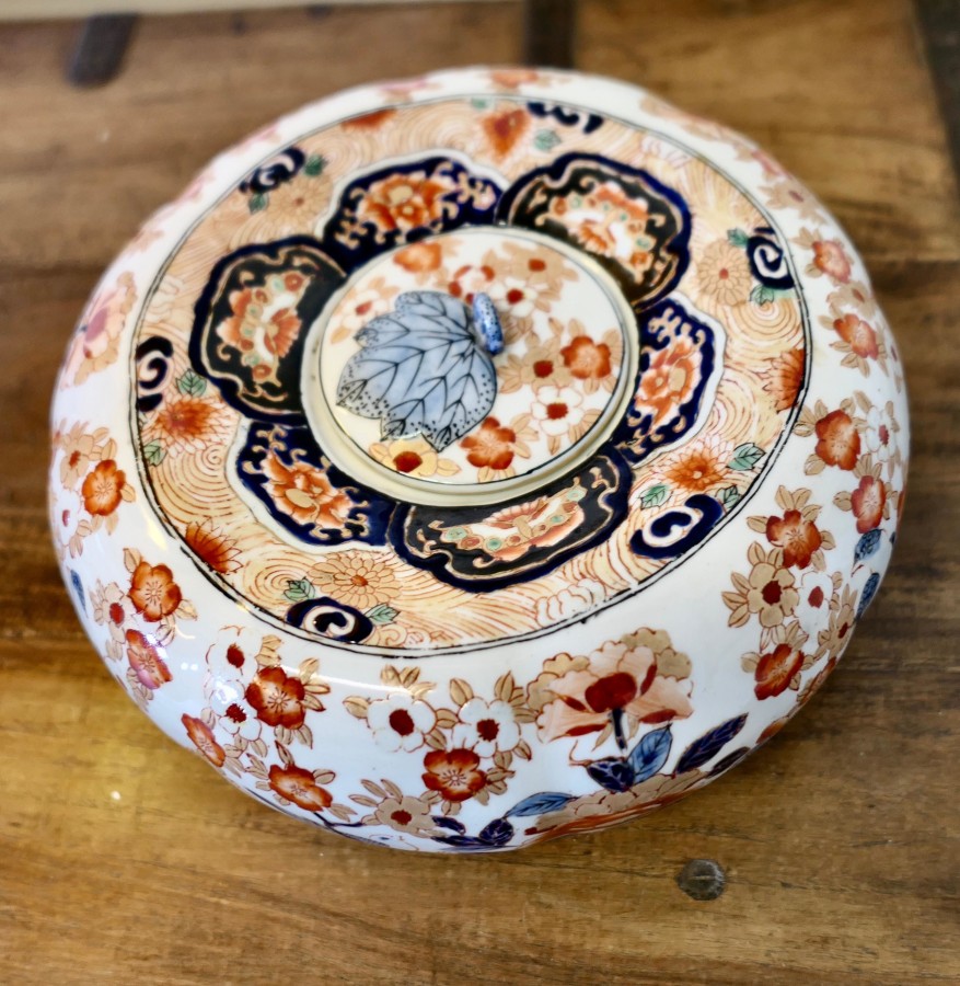 Imari Vase Lamp and Bowl with Cover A Lovely Vintage set, a ginger jar vase - Image 8
