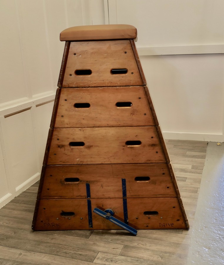 Large Vintage 5 Section Heavy Pine Vaulting Box - Image 6