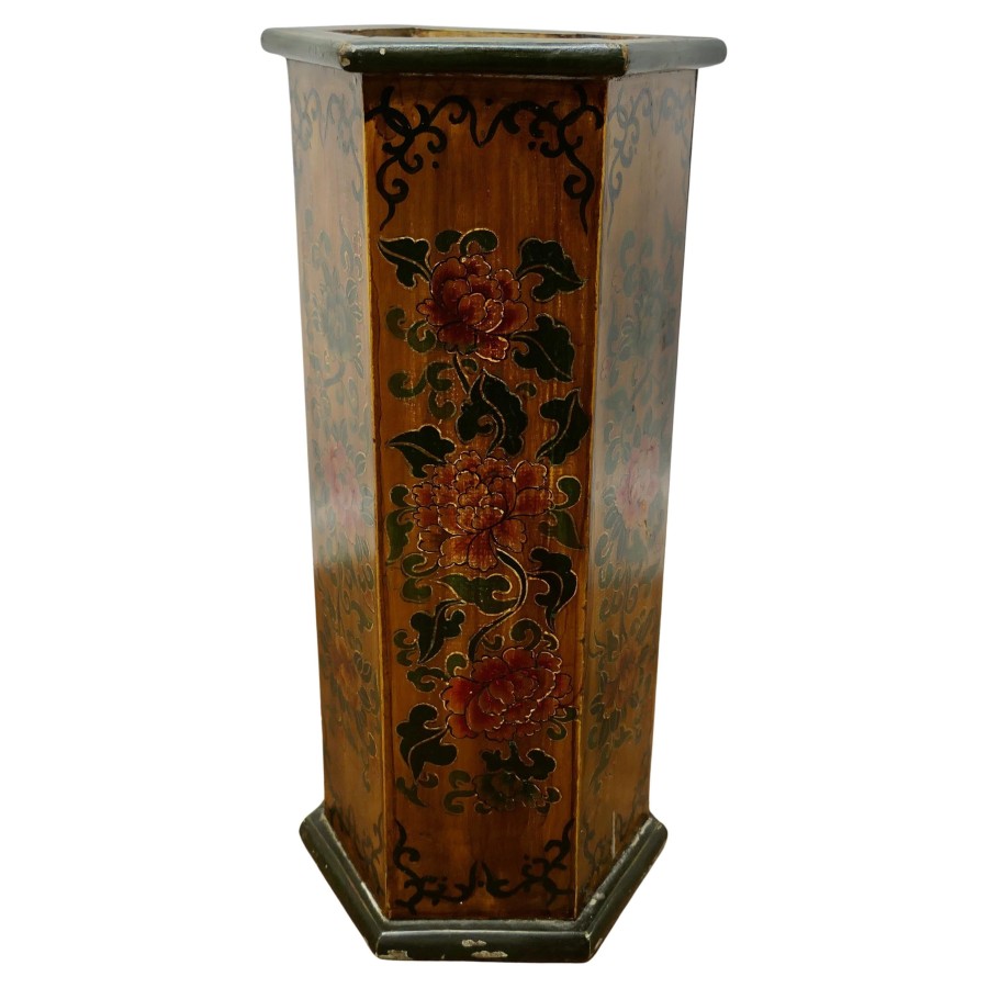 Octagonal Chinoiserie Umbrella Stand A very attractive piece made in wood and d - Image 2