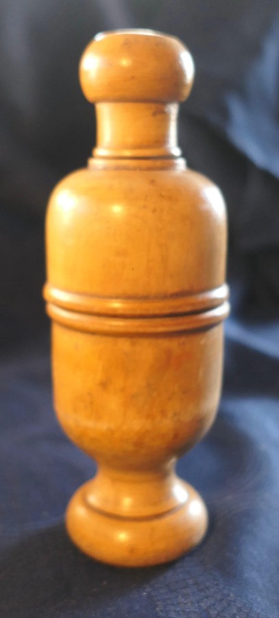 Treen Wine Bottle Corker or Cork Compressor - Image 4