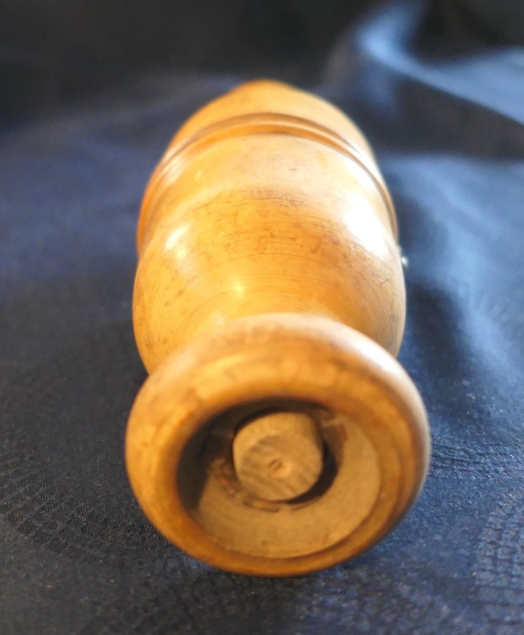 Treen Wine Bottle Corker or Cork Compressor - Image 5