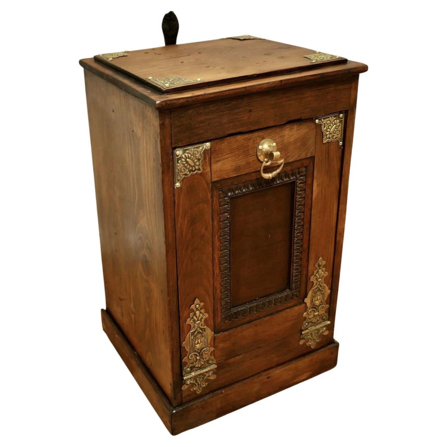 Unusual Arts and Crafts Dark Pine Purdonium, Coal Box