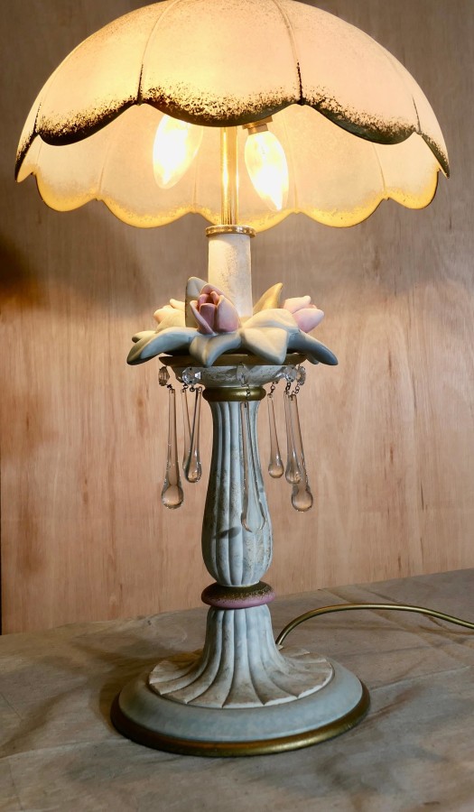 Vintage Italian Table Lamp in Porcelain and Glass - Image 3