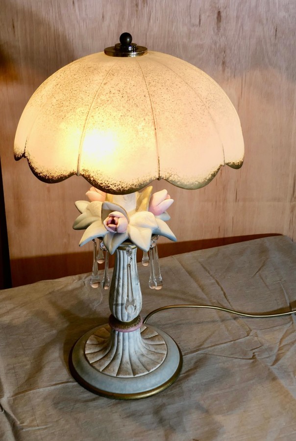 Vintage Italian Table Lamp in Porcelain and Glass - Image 4