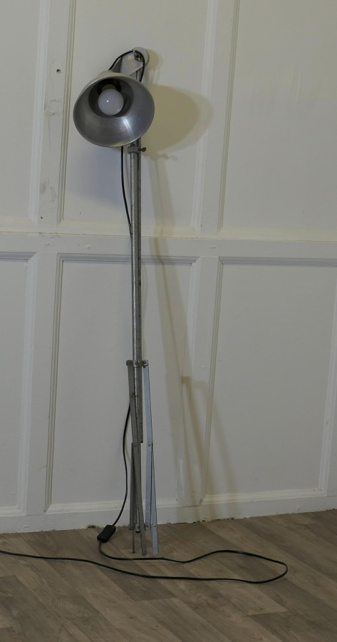 Vintage Metal Telescopic Adjustable Floor Lamp - Image 8