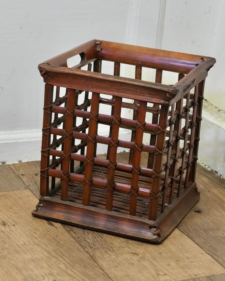 Vintage Oriental Bamboo Waste Paper Basket A very attractive piece - Image 3