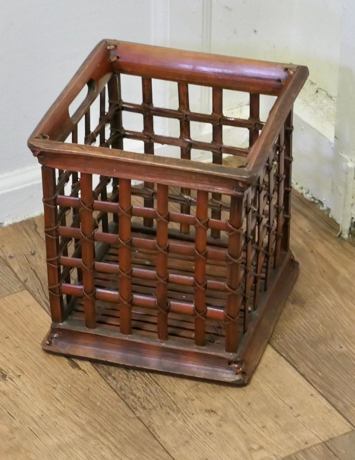 Vintage Oriental Bamboo Waste Paper Basket A very attractive piece - Image 4