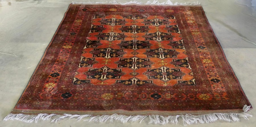 Vintage Traditional Pattern Wool Carpet A superb looking piece - Image 6