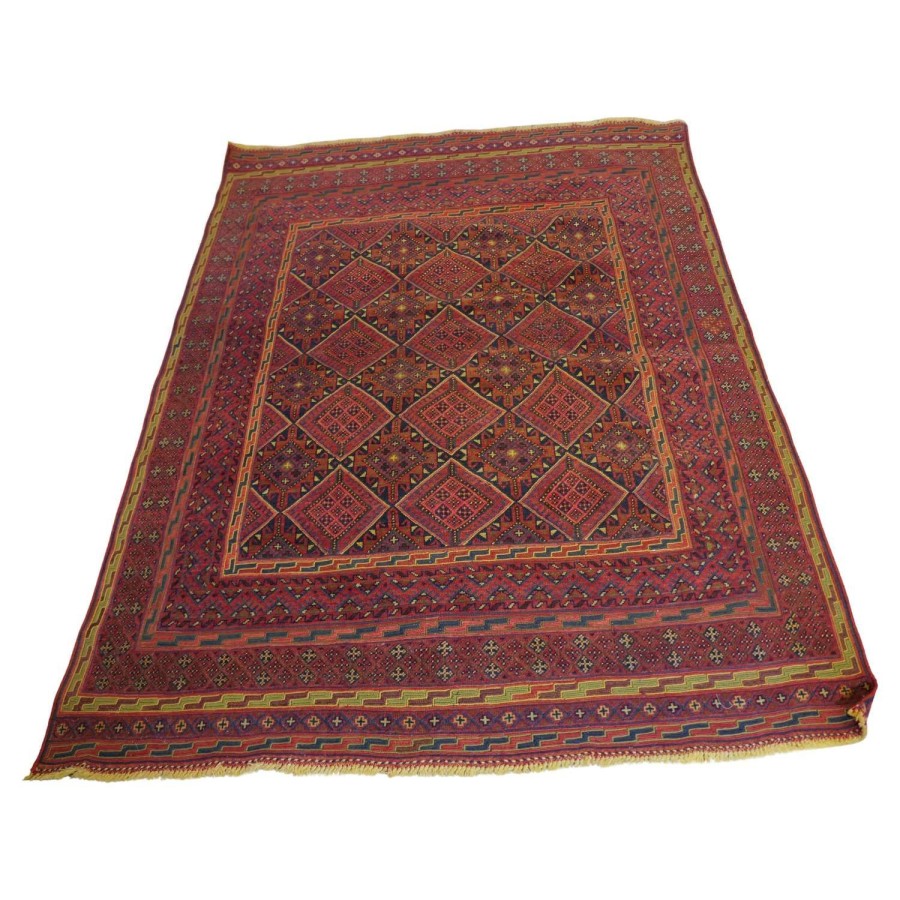 Vintage Traditional Pattern Wool Carpet Rug A superb looking piece