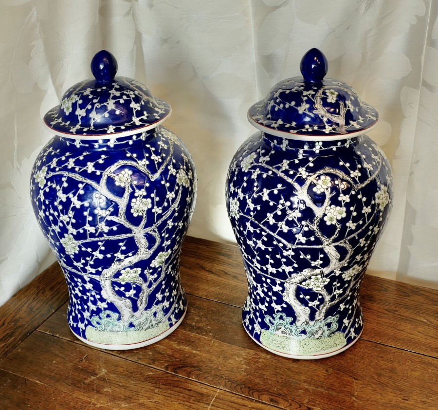 A Large Pair of Oriental Porcelain Ginger Jars A Lovely Vintage pair the Jars beautifull - Image 11
