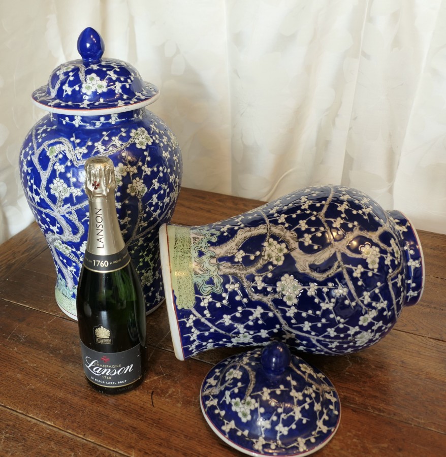 A Large Pair of Oriental Porcelain Ginger Jars A Lovely Vintage pair the Jars beautifull - Image 3