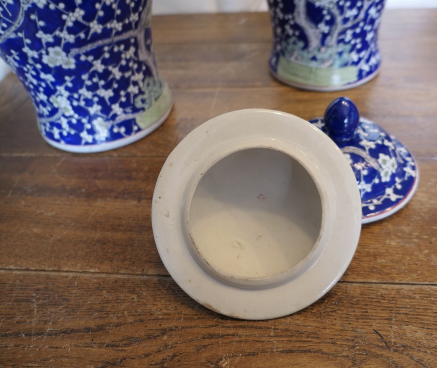 A Large Pair of Oriental Porcelain Ginger Jars A Lovely Vintage pair the Jars beautifull - Image 5
