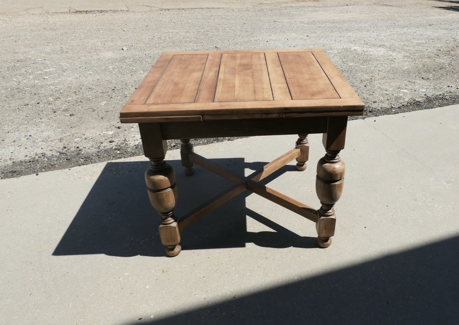 Golden Oak Cottage Draw Leaf Table - Image 8
