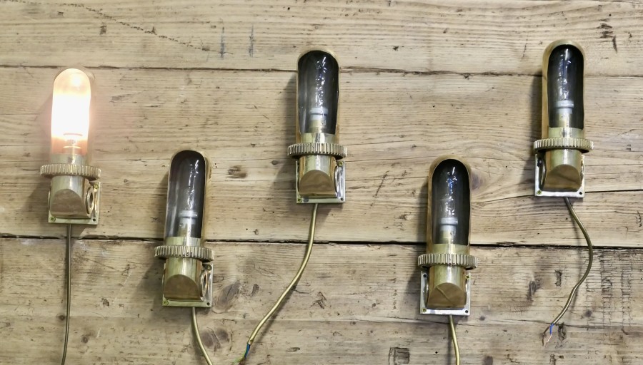Set of 5 Vintage Nautical Brass Bulk Head Lights - Image 4