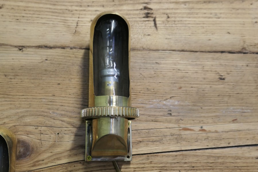 Set of 5 Vintage Nautical Brass Bulk Head Lights - Image 5