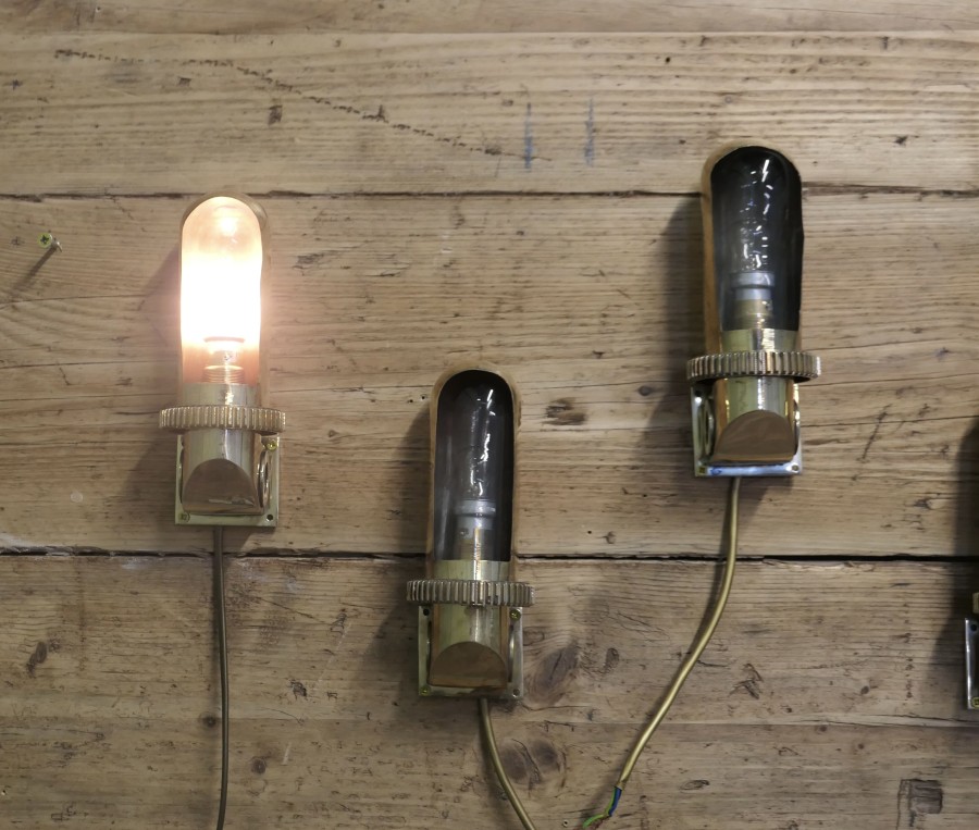 Set of 5 Vintage Nautical Brass Bulk Head Lights - Image 8