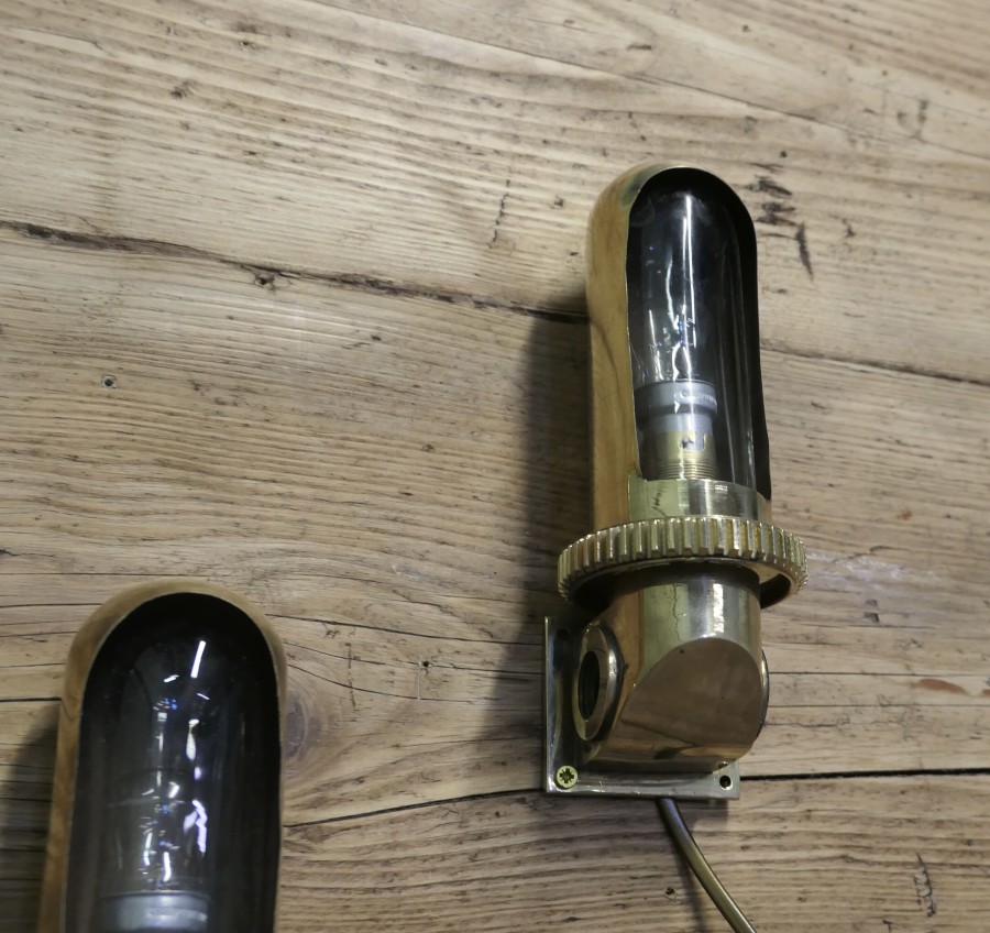 Set of 5 Vintage Nautical Brass Bulk Head Lights - Image 9