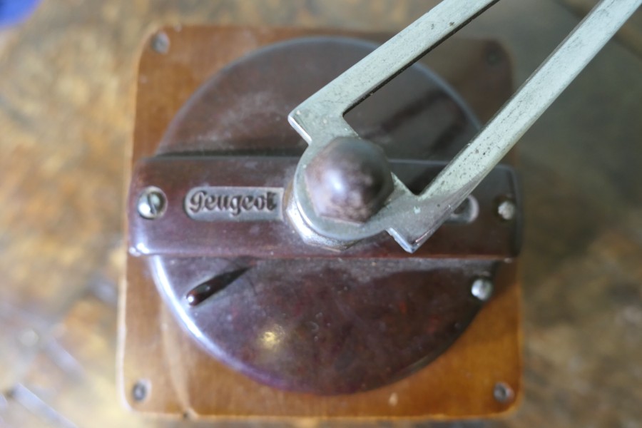 Vintage Art deco Peugeot Freres Coffee Grinder - Image 5