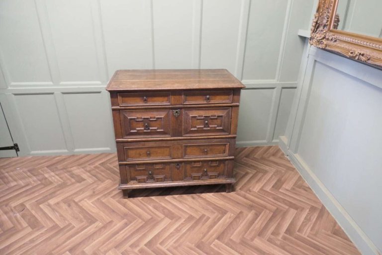 17th Century Oak Chest of Drawers or Garret Chest