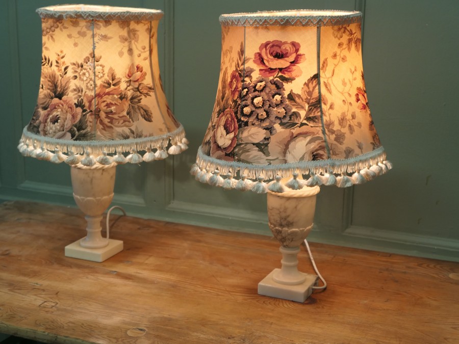 A Pair of White Marble Vase Lamps A Lovely Vintage pair - Image 3