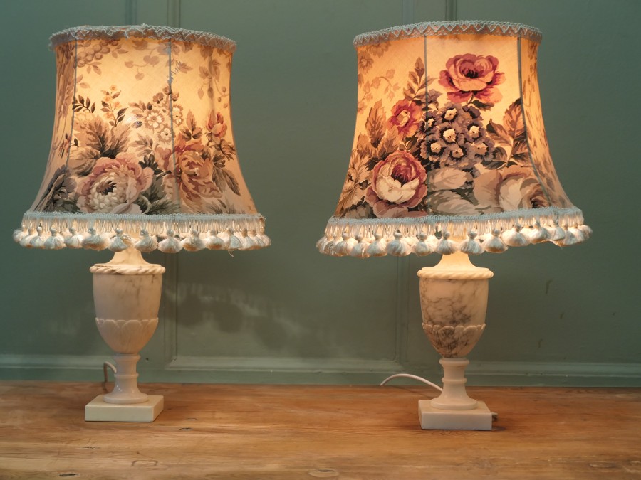 A Pair of White Marble Vase Lamps A Lovely Vintage pair - Image 4