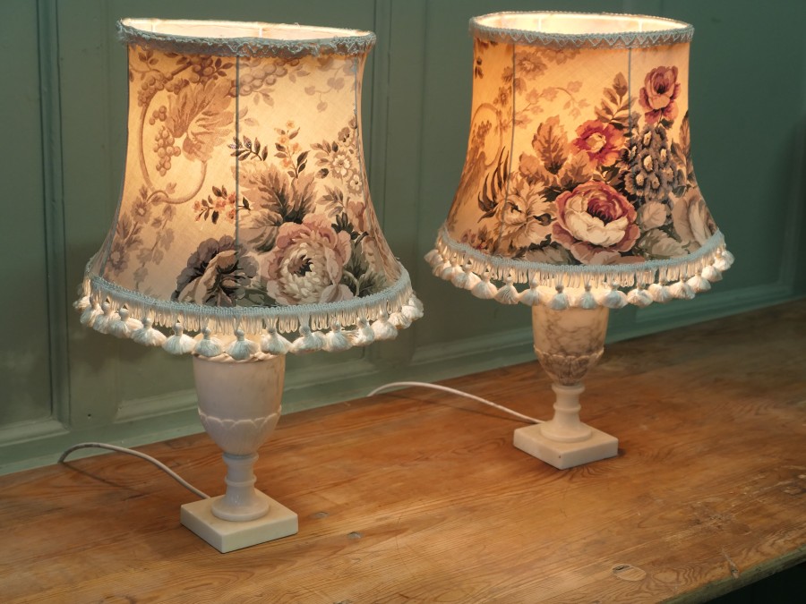A Pair of White Marble Vase Lamps A Lovely Vintage pair - Image 6