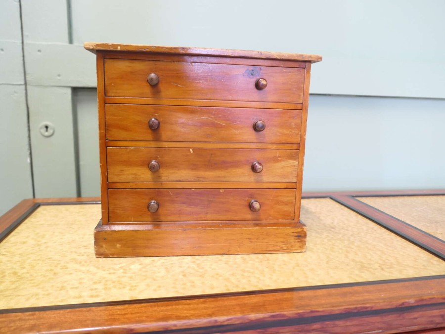 Butterfly Collectors Cabinet, with Specimens This is a Lepidopterist Butterfly Cabinet
