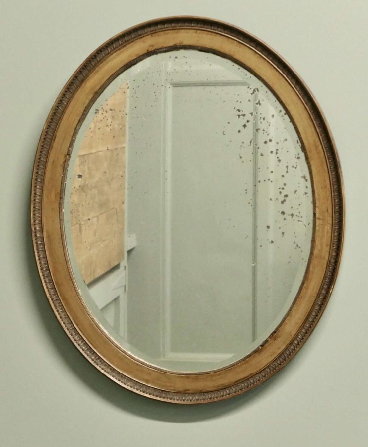 Superb Decorative Large Oval Gilt Wall Mirror