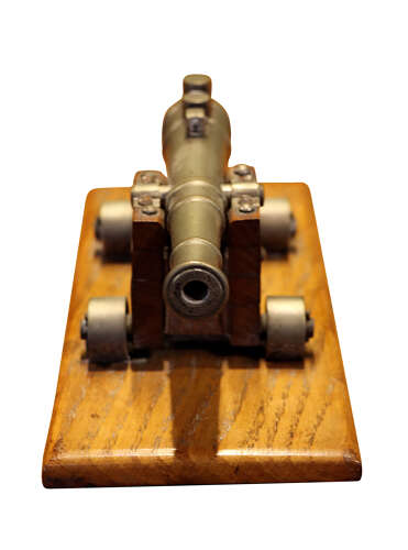 Vintage Brass Cannon Table Lighter on Wooden Gun Carriage, Mid 20th Century - Image 3